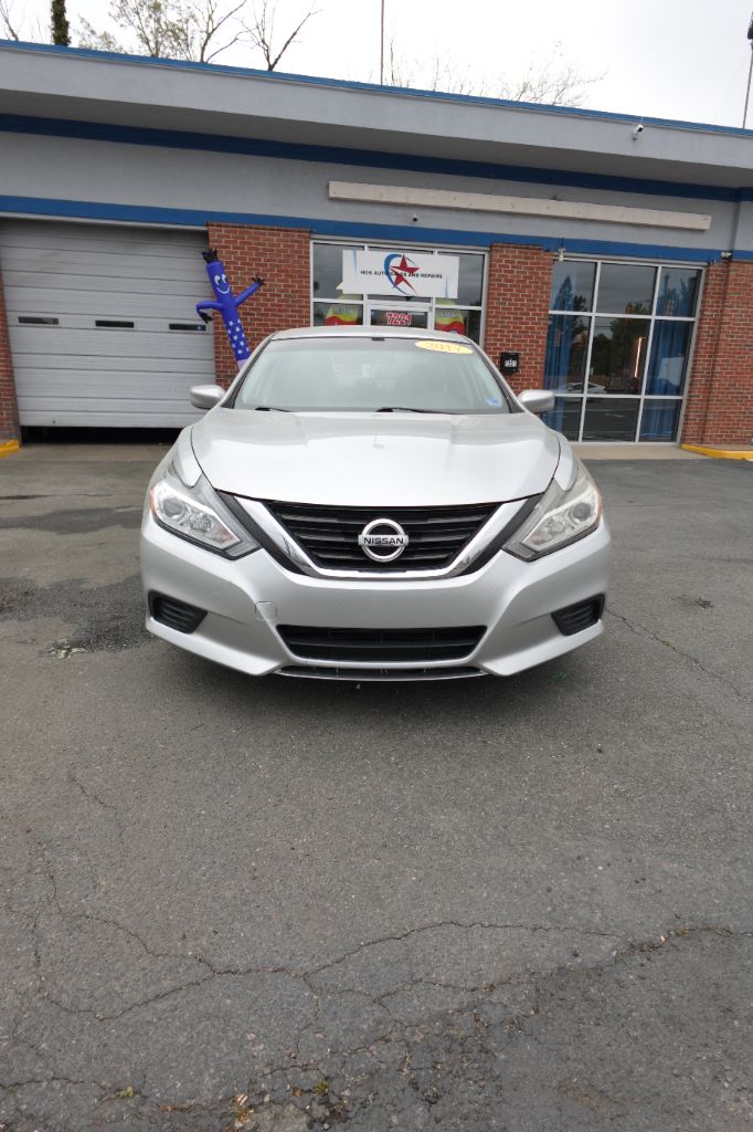 2017 Nissan Altima's photo