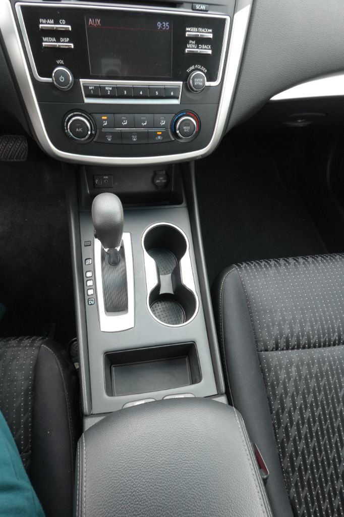 2017 Nissan Altima S - Photo 8
