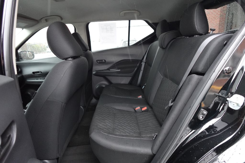 2022 Nissan Kicks S - Photo 14
