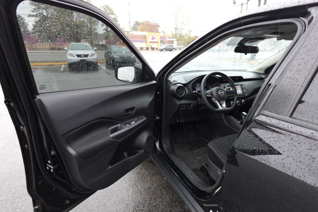 2022 Nissan Kicks S - Photo 12