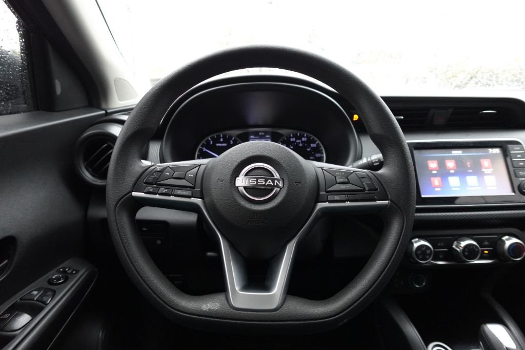 2022 Nissan Kicks S - Photo 6